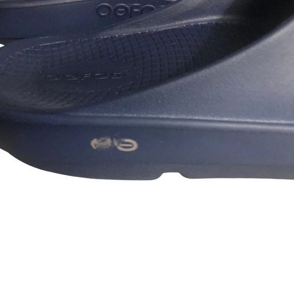 OOFOS OOAH "Luxe" Unisex Sz M9/W11 Navy Comfort Slip On Recovery Slides Sandals - Picture 8 of 8